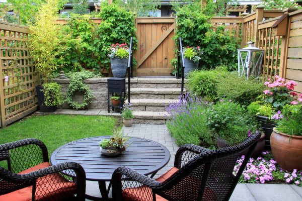 Small Yard Landscaping in Whittier
